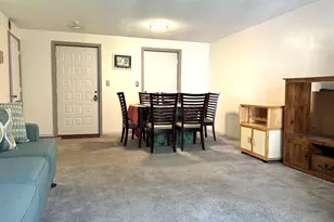 15 Thompson Dr, Randolph, MA 02368 - Photo 2