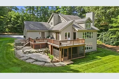 182 High St, Carver, MA 02330 - Photo 2