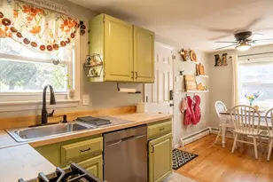 73 Jefferson St, North Andover, MA 01845 - Photo 4