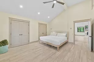 12 Wood St, Southborough, MA 01772 - Photo 34