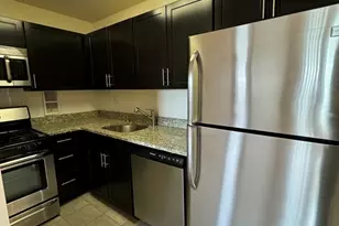 185 Freeman St, Brookline, MA 02446 - Photo 2