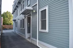 122 Charles St, Cambridge, MA 02141 - Photo 2