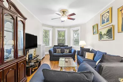 384 Riverway #4, Boston, MA 02115 - Photo 1