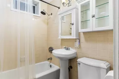 384 Riverway #4, Boston, MA 02115 - Photo 18