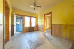 16 Ash St, Fairhaven, MA 02719 - Photo 2