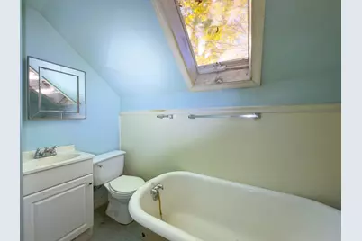 16 Ash St, Fairhaven, MA 02719 - Photo 16