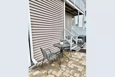 88 Gardner St #88/1, Waltham, MA 02453 - Photo 4