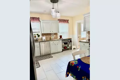88 Gardner St #88/1, Waltham, MA 02453 - Photo 12