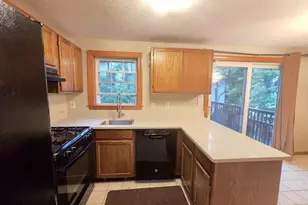 80 Smith St, Lowell, MA 01851 - Photo 6