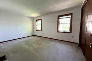80 Smith St, Lowell, MA 01851 - Photo 10