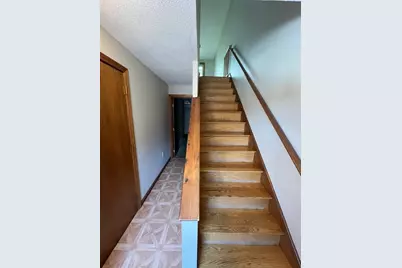 80 Smith St #2A, Lowell, MA 01851 - Photo 4