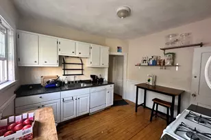 283 Alewife Brook Pkwy, Somerville, MA 02144 - Photo 2