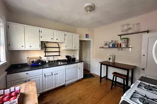 283 Alewife Brook Pkwy, Somerville, MA 02144 - Photo 4