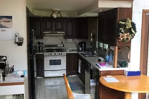 170 Bradley St, Lowell, MA 01850 - Photo 4