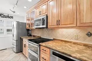 1002 Pine Brook Dr, Peabody, MA 01960 - Photo 10