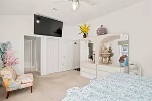 1002 Pine Brook Dr, Peabody, MA 01960 - Photo 20