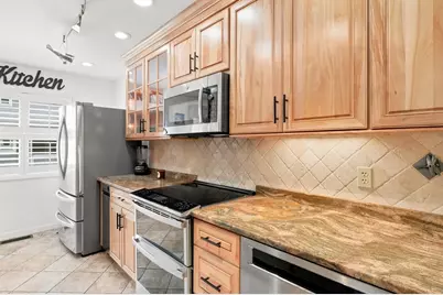 1002 Pine Brook Dr #20, Peabody, MA 01960 - Photo 10