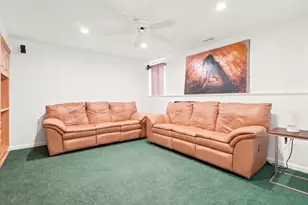 1002 Pine Brook Dr, Peabody, MA 01960 - Photo 28