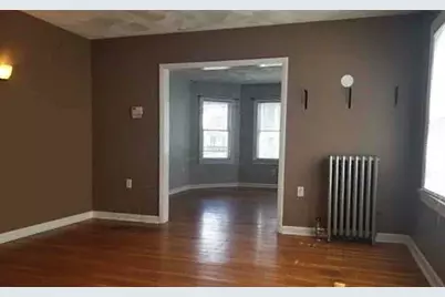 126 Albion #3, Somerville, MA 02144 - Photo 2