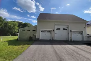 81 Clarke Ave, Dracut, MA 01826 - Photo 24