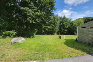 81 Clarke Ave, Dracut, MA 01826 - Photo 28