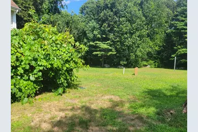 81 Clarke Avenue, Dracut, MA 01826 - Photo 28