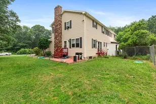 29 Sammys Ln, Freetown, MA 02702 - Photo 4