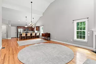 82 Beech Hill Rd, West Springfield, MA 01089 - Photo 14