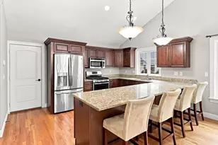 82 Beech Hill Rd, West Springfield, MA 01089 - Photo 4