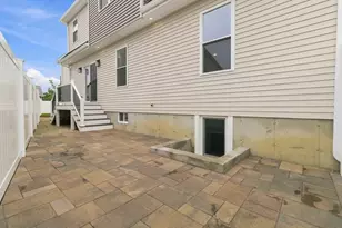 81 Derby Rd, Revere, MA 02151 - Photo 36