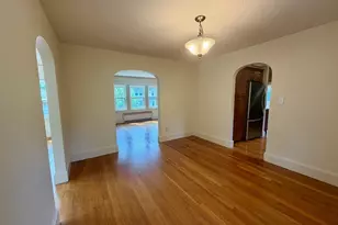 54-56 Noble St, Newton, MA 02465 - Photo 12