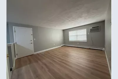 32 Bradford Street #8, Concord, MA 01742 - Photo 4