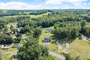13 Donovan Dr, Thompson, CT 06262 - Photo 32