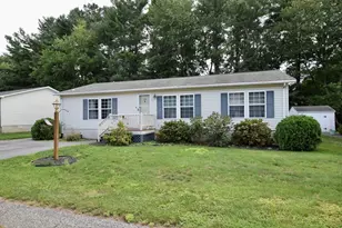 12 Trailwood Dr, Bridgewater, MA 02324 - Photo 2