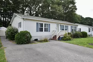 12 Trailwood Dr, Bridgewater, MA 02324 - Photo 1