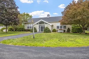 12 Trailwood Dr, Bridgewater, MA 02324 - Photo 32