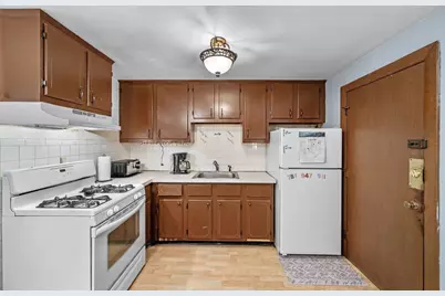 100 Magnolia Ave #22, Lynn, MA 01904 - Photo 8
