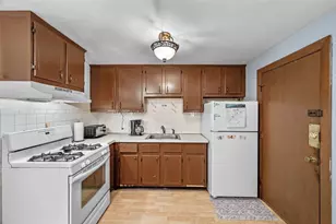 100 Magnolia Ave, Lynn, MA 01904 - Photo 8