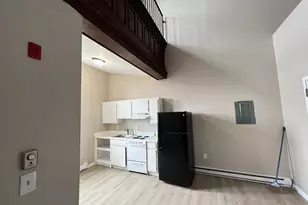 92 Gorham St, Lowell, MA 01852 - Photo 4