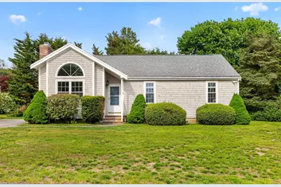 27 Bellavista Dr, Bourne, MA 02559 - Photo 1
