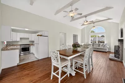 27 Bellavista Dr, Bourne, MA 02559 - Photo 10