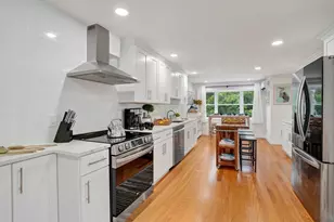 105 Whalers Walk, Edgartown, MA 02539 - Photo 16