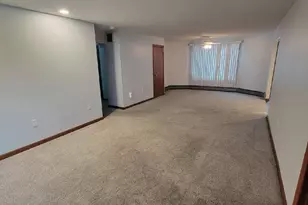 213 Dwelly St, Fall River, MA 02724 - Photo 6
