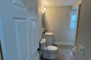 22 Pleasant St, Fitchburg, MA 01420 - Photo 18