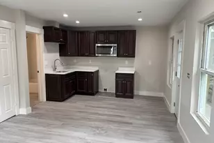 22 Pleasant St, Fitchburg, MA 01420 - Photo 2
