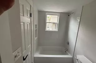 22 Pleasant St, Fitchburg, MA 01420 - Photo 30