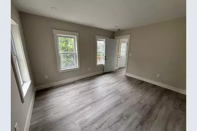 22 Pleasant St, Fitchburg, MA 01420 - Photo 26