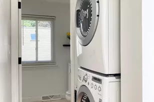 233 Lake St, Weymouth, MA 02189 - Photo 6
