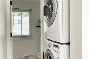 233 Lake St, Weymouth, MA 02189 - Photo 6