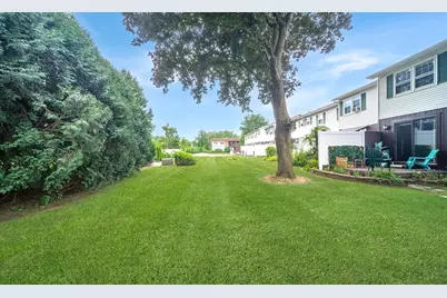8 Keegan #E, Greenfield, MA 01301 - Photo 24